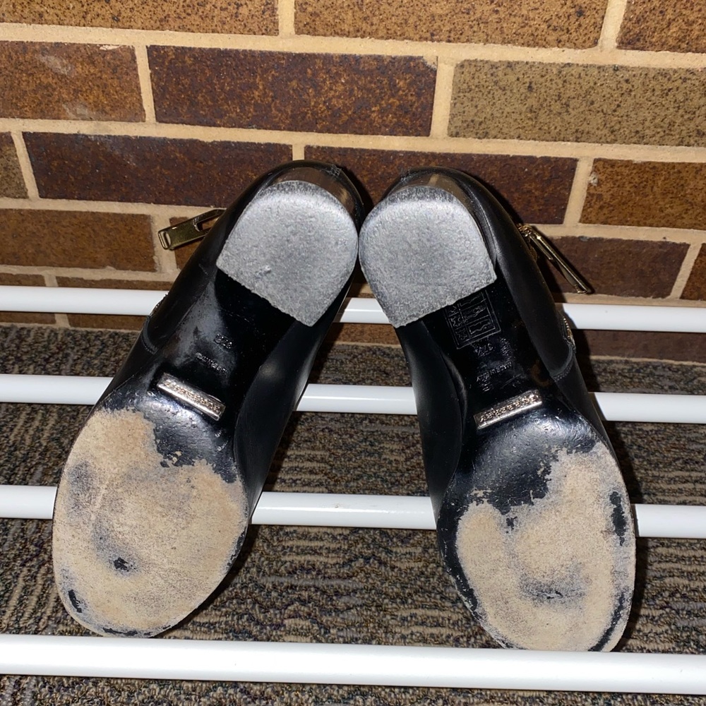 Burberry leather boots - Picture 7 of 8